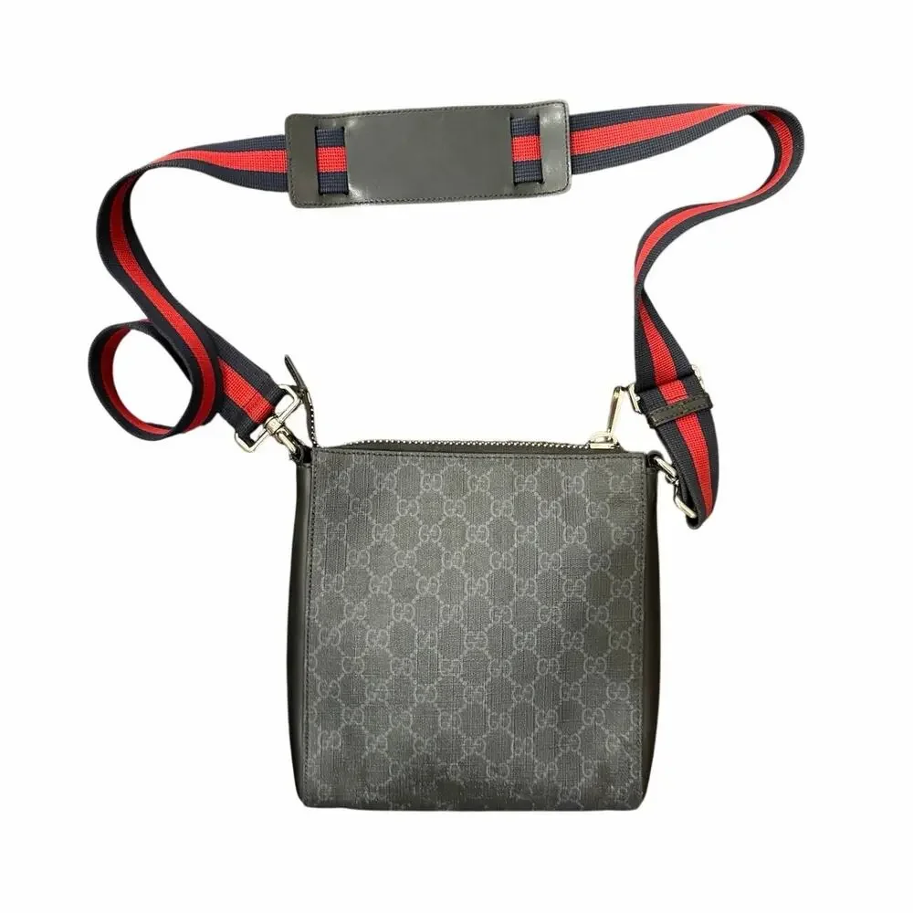 Gucci GG Monogram Small Messenger bag